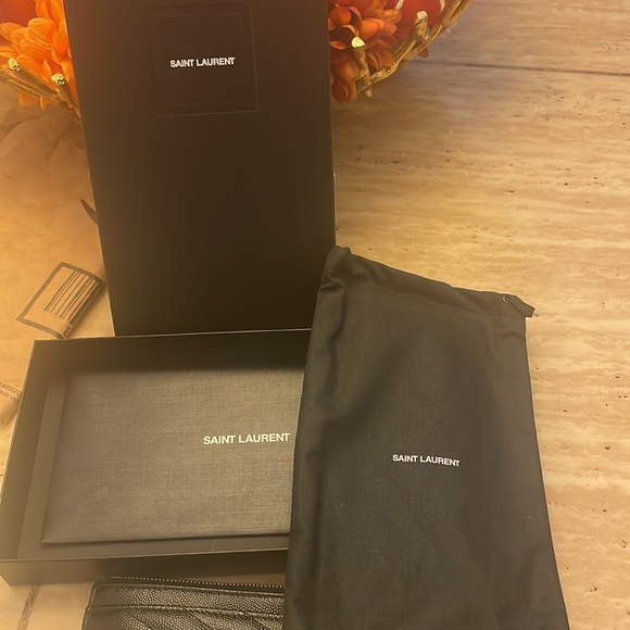 Ysl clutch - Picture 5 of 5